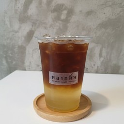 อเมริกาโน่น้ำช่อดอกมะพร้าว