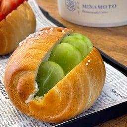 Shi O Pan Shine Muscat - ชิโอะปัง องุ่นไซมัสคัส