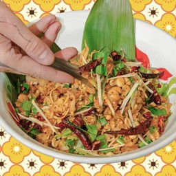 Crispy Rice Salad - สลัดข้าวทอดแฮชบราวน์