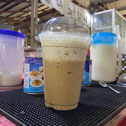 น้องไอย์นมสด ตลาดบ้านม่วง