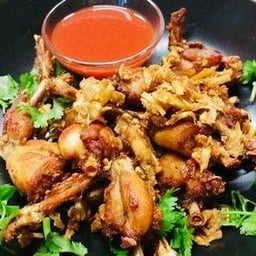 กบทอดกระเทียม