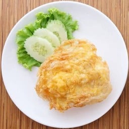 ครัวบนตึก ข้าวไข่ข้น &กะเพราพริกแห้ง