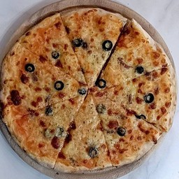 Pizza. Go ตลาดปูดำ หน้าเวที