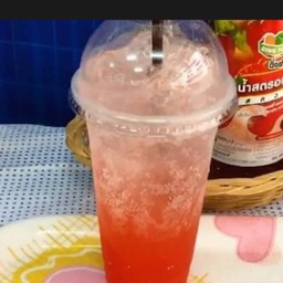 สตรอเบอร์รี่โซดา