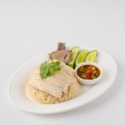 ข้าวมันไก่ตอนเพิ่มเครื่องใน พิเศษ