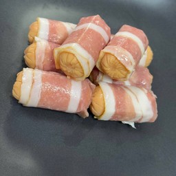 เบคอนพันไส้กรอก