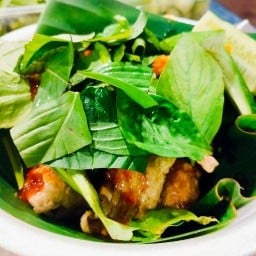 ชัยยะลูกชิ้นทอด