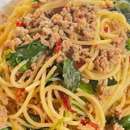 สปาเก็ตตี้ผัดกระเพรา