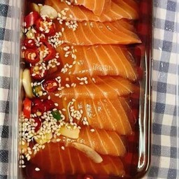 แซลม่อนกล่องเล็ก