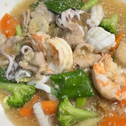 ราดหน้ารวมมิตร