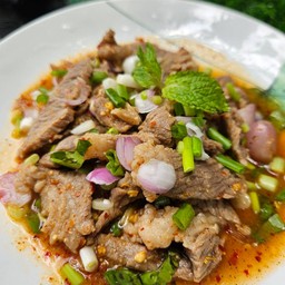 น้ำตกเนื้อ