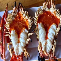 กุ้งแม่น้ำ 2 ตัว