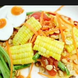 ตำข้าวโพดไข่เค็ม