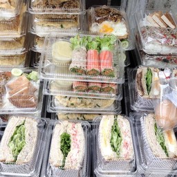 ข้าวไข่เจียว แซนด์วิช สลัด เพชรเกษม 22