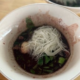 ก๋วยเตี๋ยวเรือป.ประทีป วัชรพลซอย4