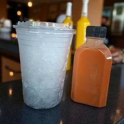 ขนมจีน-ส้มตำป้าลอย ฝาง