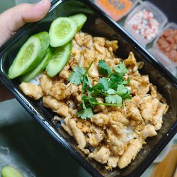 ข้าวไก่กระเทียม