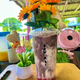 โกโก้นมสดสตอเบอรี่เย็น