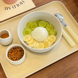 กรีกโยเกิร์ตพร้อมผลไม้ Size M