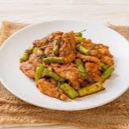 ครัวลองแล ครัวลองแลบ้านกลาง