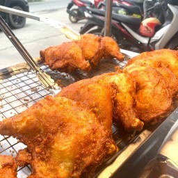 ไก่ทอดหาดใหญ่ น้องมาวิน