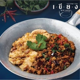 (2รัก) ข้าวกะเพราหมูสับ + ไก่กระเทียม