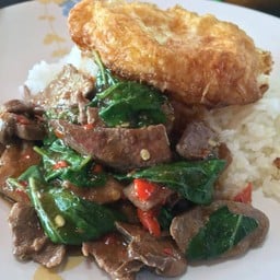 ข้าวกระเพราตับ+ไข่ดาว