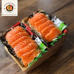 Salmon sashimi 70g.