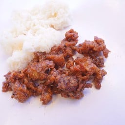 ข้าวเหนียว ไก่พริกไทยดำ