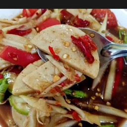 ตำไก่ยอ