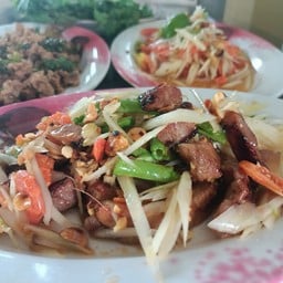 ตำหมูตกครกไทย