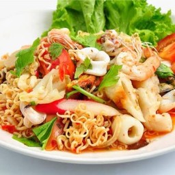 ยำมาม่ารวมมติร