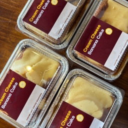 เค้กกล้วยหอมครีมชีส  (Cream Cheese Banana Cake)