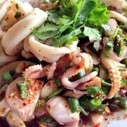 ลาบปลาหมึก