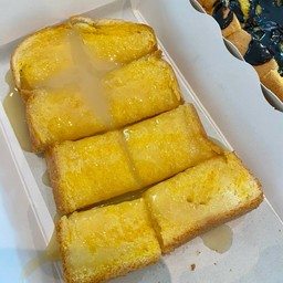 ขนมปังปิ้ง เนยนม