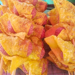 เกี๊ยวห่อฮอทดอกคอกเทลแดง