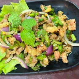 น้ำตกเนื้อเสือ