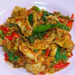 ผัดฉ่าหมูชิ้นราดข้าว