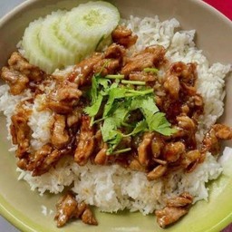 ข้าวหมูกระเทียม