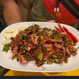 ก้อยเนื้อดิบ/มะนาว