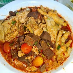 ขนมจีนน้ำเงี้ยวชาวเหนือล้ำแต้ๆ