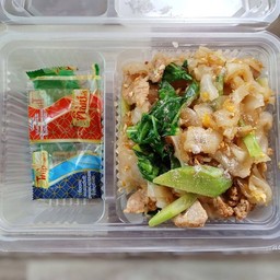 ผัดซีอิ๊วหมูชิ้น