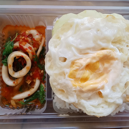 กระเพราปลาหมึก