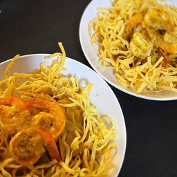 ข้าวซอยกุ้ง คู่ น้ำพริกน้ำย้อย