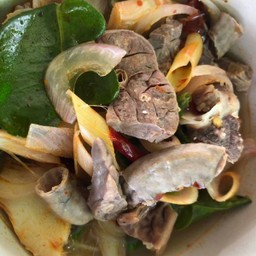 ต้มแซ่บเครื่องในหมู