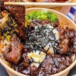 ข้าวโคขุนย่างเทอริยากิ ไข่ออนเชน