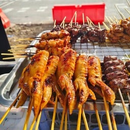 ร้านข้าวเหนียวหมูปิ้งตลาดเขมา