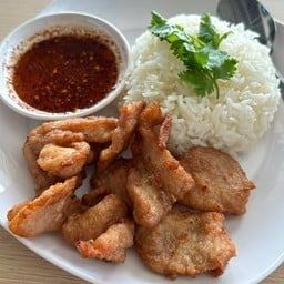 ข้าวหมูทอด