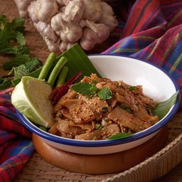 น้ำตกคอหมูย่าง