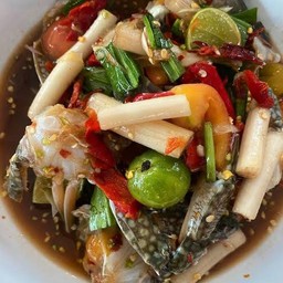 ยำไหลบัว ปูม้า